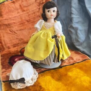 Vintage 80s Madame Alexander France 590 Doll 8 Inch Stand Brown Hair French